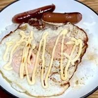 ☆目玉焼き丼|まぁたんさん