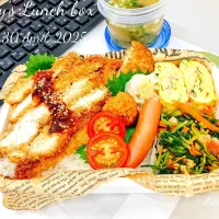 🐓チキンカツ弁当🍱|TakeBooさん