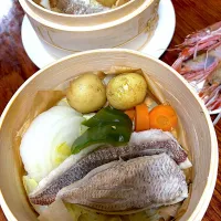 婆ちゃん作　鯛の蒸籠蒸し
