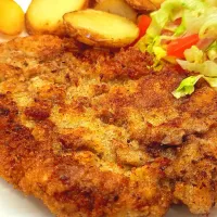 Milanesa de res (breaded beef Milanese/Mexican style)|Jorge Bernal Márquezさん