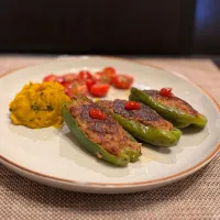 ピーマンの肉詰め、マッシュかぼちゃとトマトのマリネ添え| tay___75さん