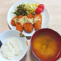 2025 0426　アジフライのおこのみマヨ　豆苗と塩昆布のナムル　酢キャベツ　豆腐とわかめのお味噌汁|いもこ。さん