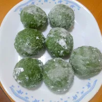 ヨモギのあんころ餅|タマ三郎さん