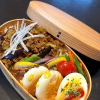 なすの肉みそ弁当|hichanさん