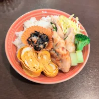 ささみ大葉チーズロールフライ弁当🍱| Rieさん