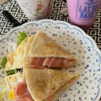 初パラタでサンドモーニング🎵|アッキーさん