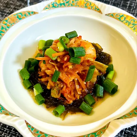 「白だしゴールド」を使ってみたSnapdishの料理・レシピ写真:もずくキムチの出汁酢