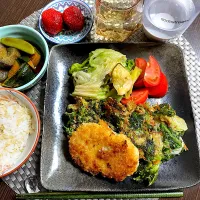 5/1晩ご飯：コロッケと春菊のかき揚げ|ななみんさん