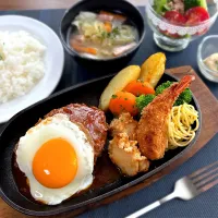おうちハンバーグセット😋💕♪|ナツ1224さん