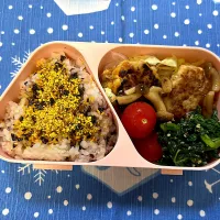 ふりかけご飯　豚ハンバーグ　ミニトマト　春菊の胡麻和え|kaori_831さん