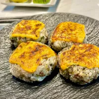餃子おにぎり on チェダー
