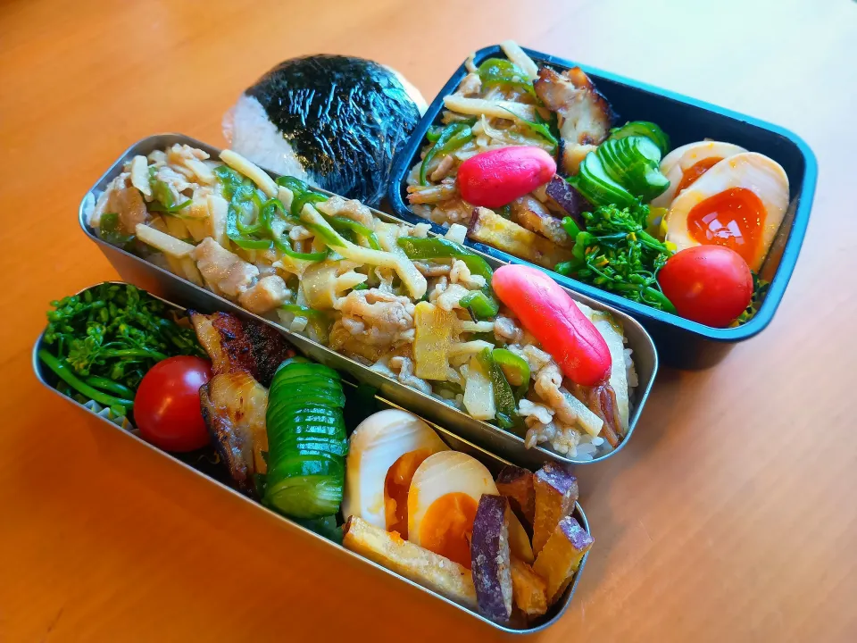次男・私弁当&おにぎり🍙|tamagomagomagoさん
