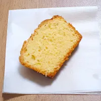先ほどのアーモンドケーキをカットした物|ナナさん
