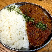 鶏カレー　鶏スープをとった後の手羽元とニンジン、玉ねぎを炒めてブレンダー攪拌|さくたろうさん