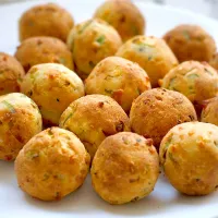 Savory Snack Balls with Almond Flour|Laki Maikaʻiさん