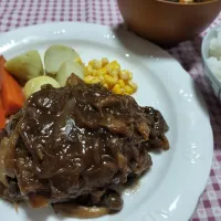 🍄とろ〜り🍄‍🟫きのこソースのハンバーグ|みよぱさん