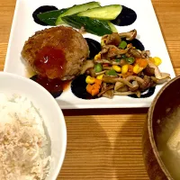 ハンバーグで夜ご飯|ひーさん