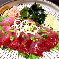 旬🐟勝浦産朝獲れ生カツオ刺|KANAさん