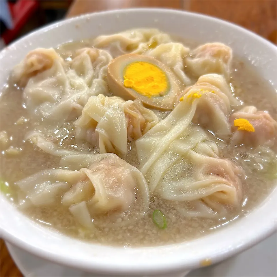 粗びき肉汁雲呑麺|きっしーさん