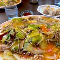 コレ1人前 あんかけ焼きそば(皿うどん)で有名な【眠眠】|🐈⸒⸒⸒⸒つるのダンス🐈🐾さん