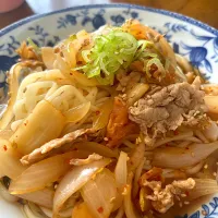 豚キムうどん|さんだーさん