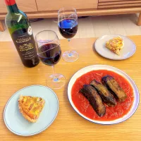 ベーコンと玉ねぎのキッシュ　　　　　　　茄子のひき肉のはさみ焼きのトマトソース| ちゃみこさん