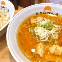 【食べログ TOKYO ラーメン 百名店 2024 選出店】 
【価格改訂】
あさひ町内会 
20年前に恋した味噌ラーメン
 (半玉子付き、1,250円) 
＋茹でもやし (別丼、150円) 
＠板橋区役所前4分
 (JR板橋駅から徒歩12分)
25121
〈醤64塩21噌󠄀12タ5昆6出5F6冷2〉