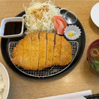 とんかつ錦さんのロースカツ定食| Morito Kamiyaさん