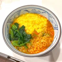 エバーエッグで辛ラーメン|Cookieさん