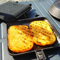 ホットサンドメーカーでハッシュドポテト|kamekameさん