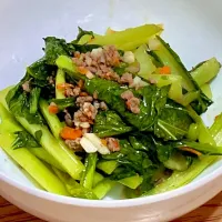 「青菜のナンプラー炒め」
ニンニクとナンプラーでシンプルおかず 常備菜と味噌汁で朝ごはん💦|ばくあんしゃさん