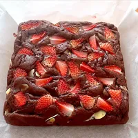 生いちごのブラウニー🍓|marichさん