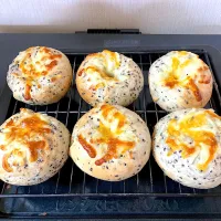 チーズ黒胡麻ベーグル