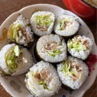吉野家🐮冷凍牛丼の具とレタス🥬で簡単巻き寿司| たつかばさん