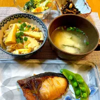 筍ごはんとぶりの照り焼きで晩御飯|Mikaさん