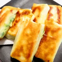 豆腐とチーズと菜の花の春巻き|Yasuo  Watanabeさん