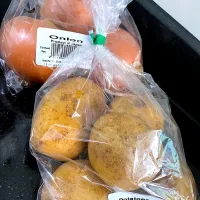 raw potatoes & onions| hweeyhさん