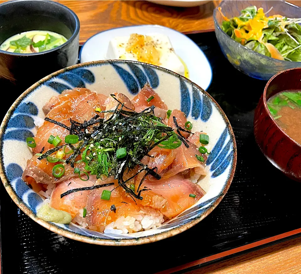 ブリ丼定食風ごはん|いがをさん