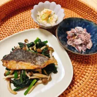 鰆とほうれん草としめじのバター醤油ソテー★ホタルイカの柚子味噌マヨ和え| みゅうれおさん