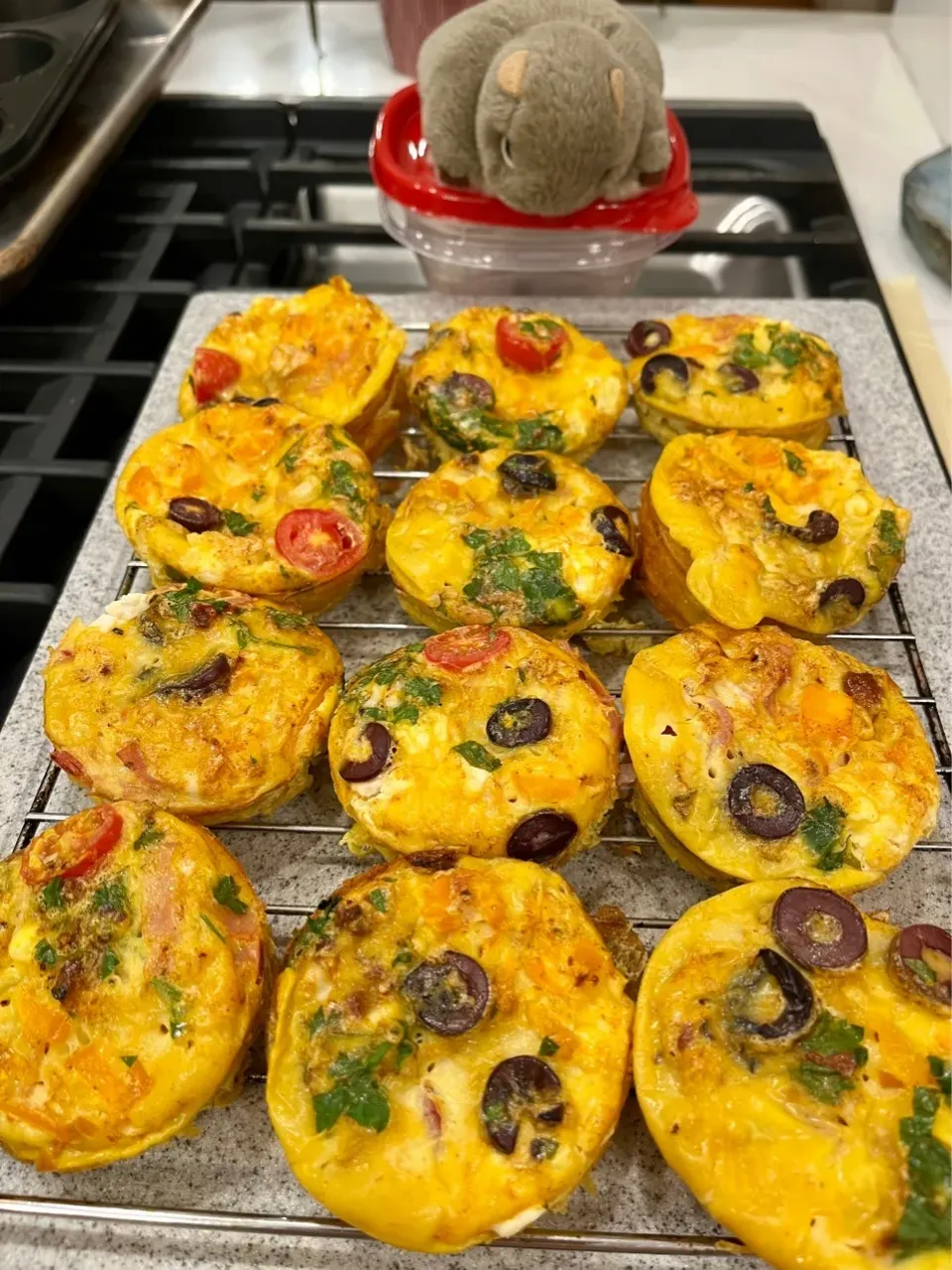 2024/5/4  地中海風、朝のマフィン型卵焼き　Mediterranean Breakfast Egg Muffins|19 Boys & 野鳥さん