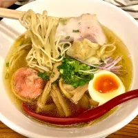 丹波黒地鶏の塩ラーメン　海老団子入り|Takeshi  Nagakiさん