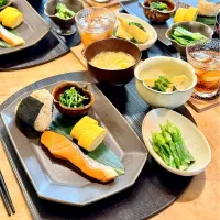 玄米おにぎりでプチ・ダイエットごはん