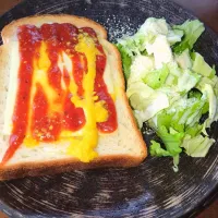 チーズトースト、シーザーサラダ|秀美«シュウビ»さん