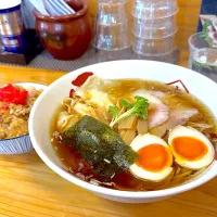 エビワンタン麺| 東スポさん