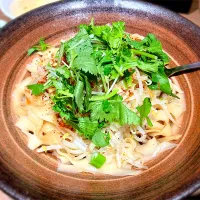 ユーポー麺  パクチー追加|リフルシャッフルさん