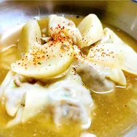 カブとサバ缶の和風水餃子スープを作りました!! サバの缶汁をスープに加えたので、旨味抜群でした！🐟|さくたろうさん