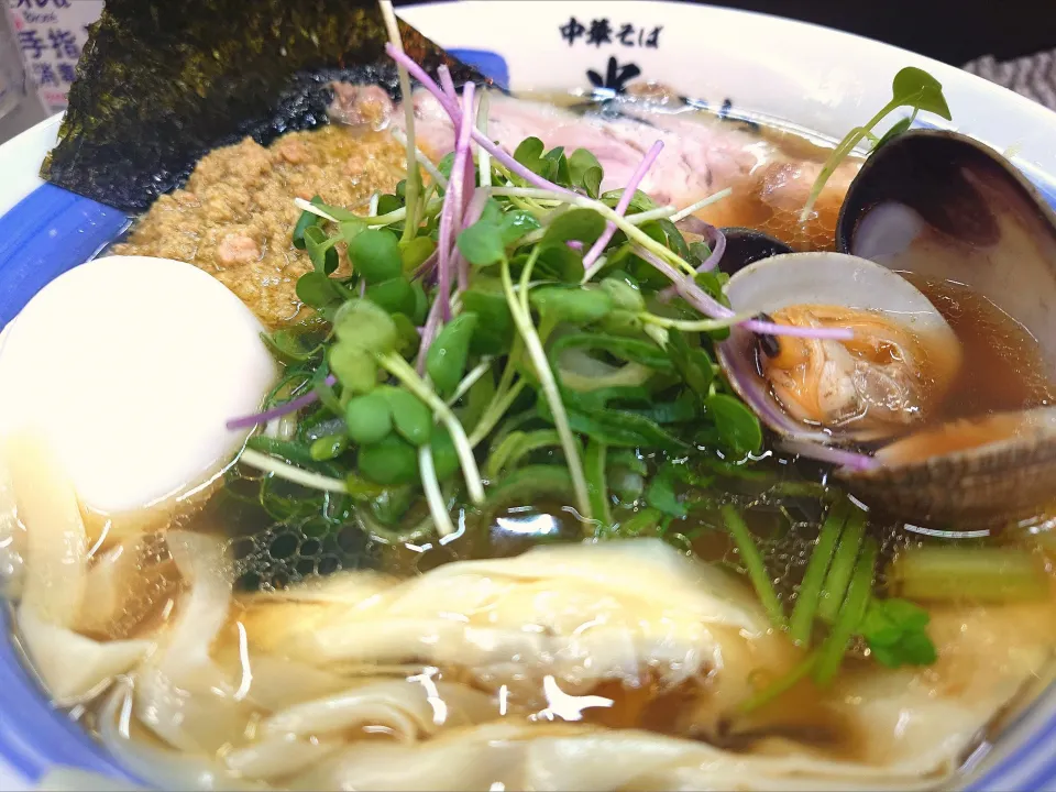 【食べログ TOP 5000】
【本日の限定】
中華そば 半ざわ 
昨日の北海道厚岸産あさり30kg、別海町白貝50kgのスペシャル
スープの残りを追った
あさりと白貝炊きラーメン塩
 (玉子付き、1,500円) 
＋わかめ (がんこ/覆麺智/花木共通
のメンバーカード提示で無料) 
＠西巣鴨2分 
(JR板橋駅から徒歩13分) 
25123
〈醤65塩22噌󠄀12タ5昆6出5F6冷2〉|大脇さん
