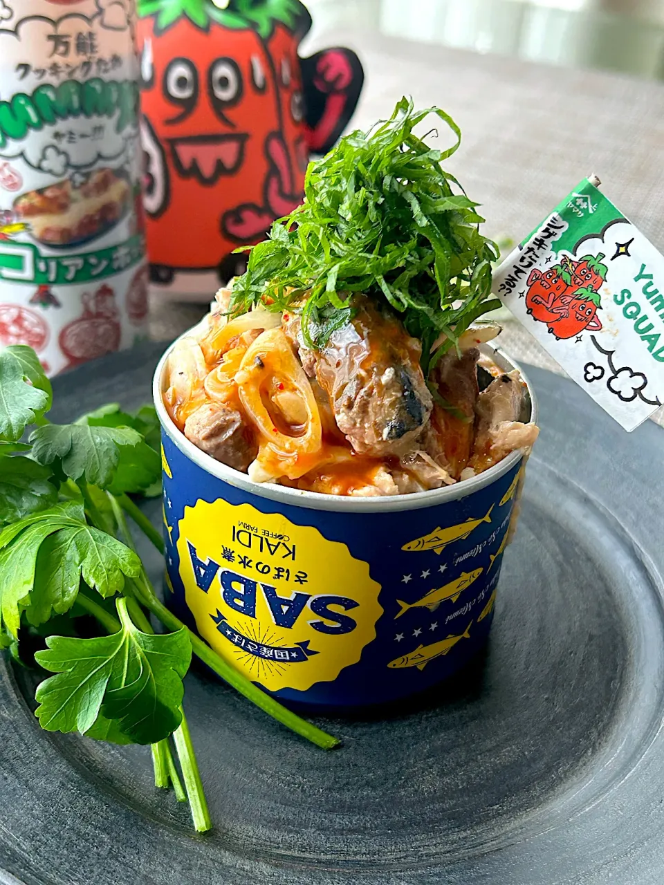 Yummy!コリアンホット de サバ缶と新玉ねぎのコリマヨサラダ|まなまな♡さん