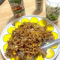 アルモンデ　チャーハンwithコリアンホット|ぽんぽこまめだ。さん