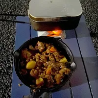 おっさん飯　パーキングでカレー食うよ|ひげおやじさん